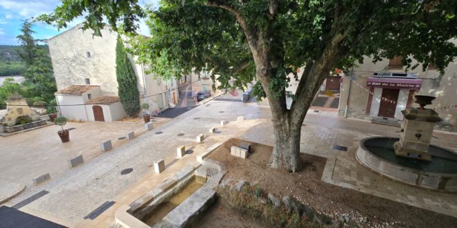 Place de l'ancien Lavoir et Place Jean Santini 2024